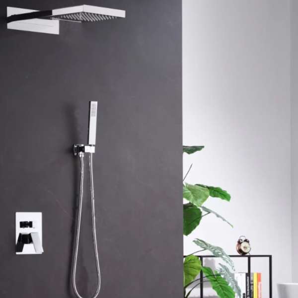 Atlass Rectangle Waterfall Set - Chrome