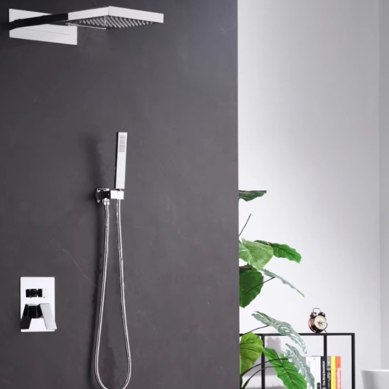 Atlass Rectangle Waterfall Set - Chrome